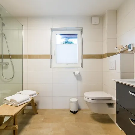 Nyaraló Haus Windfluechter *